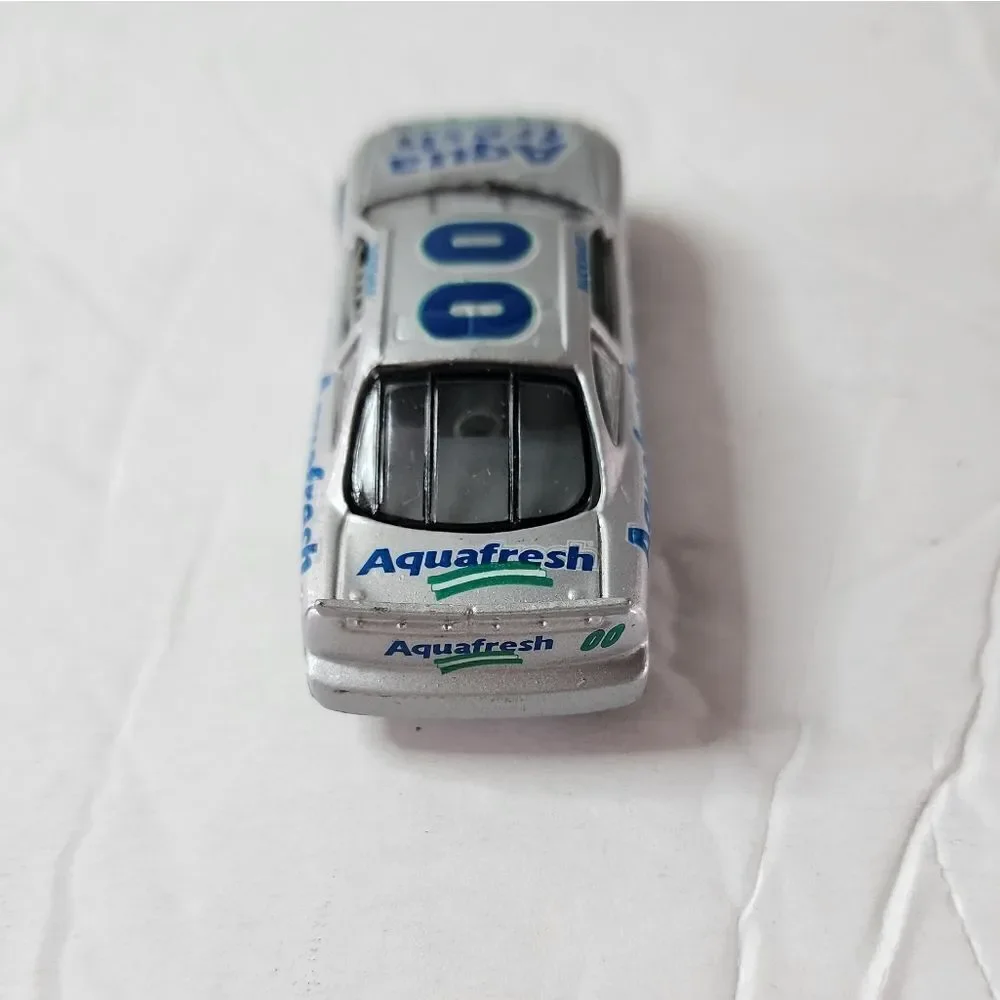 1:64 Vintage Racing Champions Aquafresh Toothpaste Buckshot Silver Gray #00